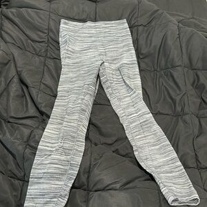 Gray lululemon leggings